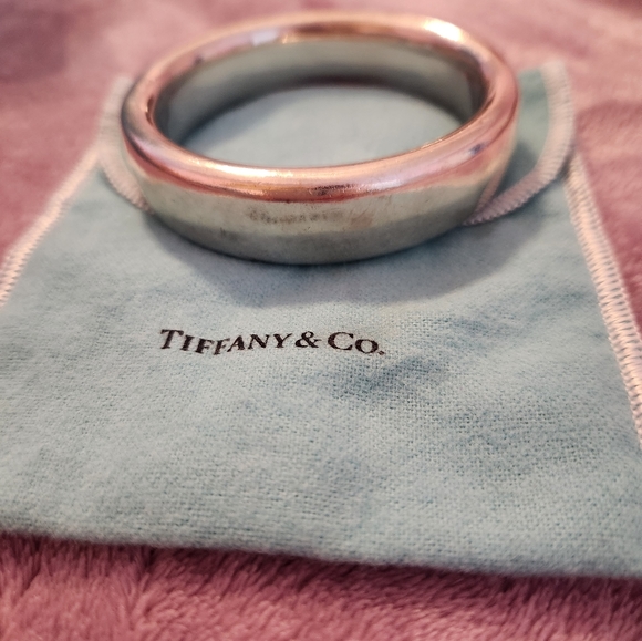 Tiffany and Co. AUTHENTIC BANGLE - Picture 7 of 17